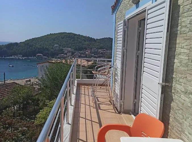 Bella Vista